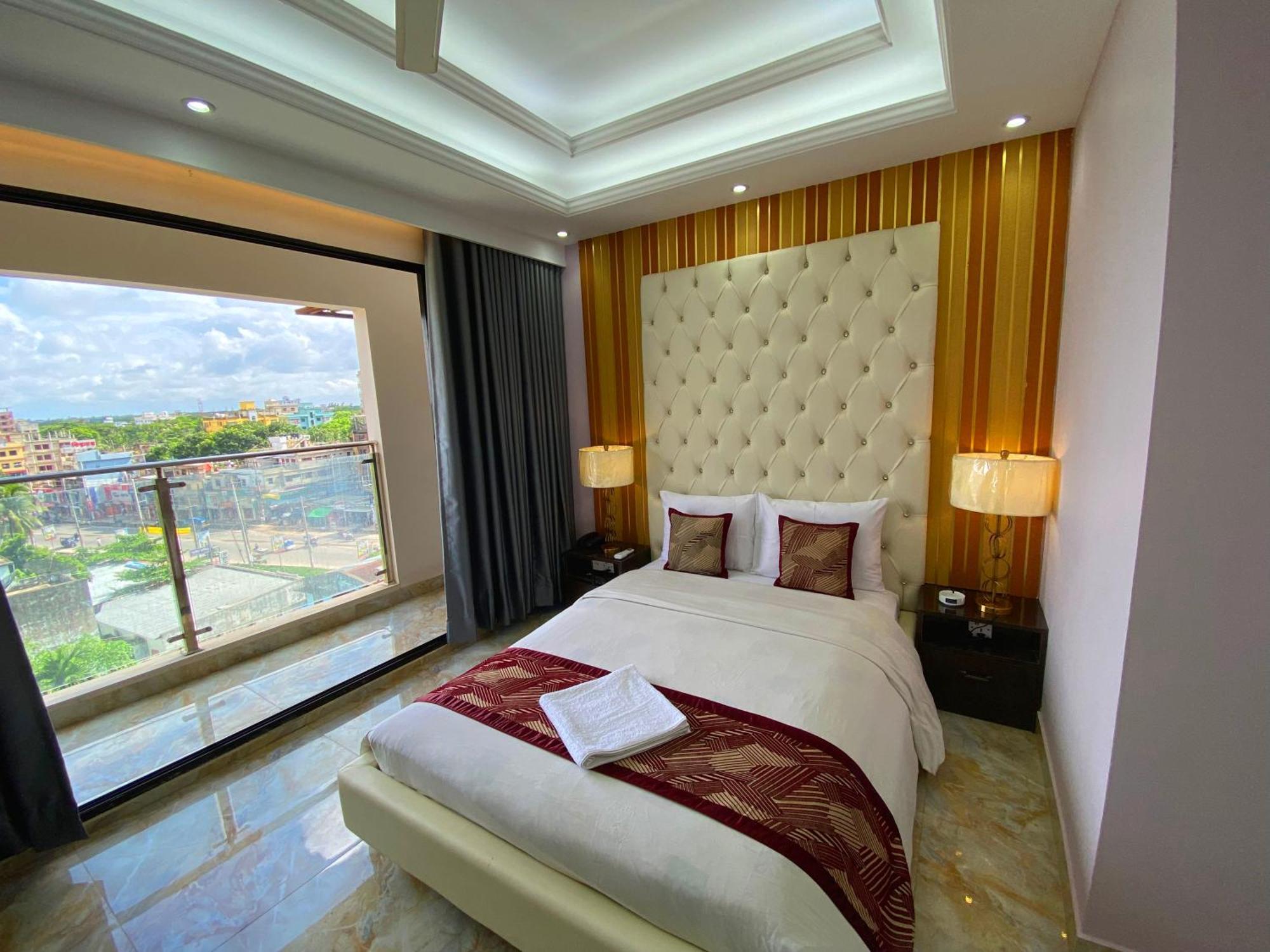 Noakhali Hotel Valentino מראה חיצוני תמונה