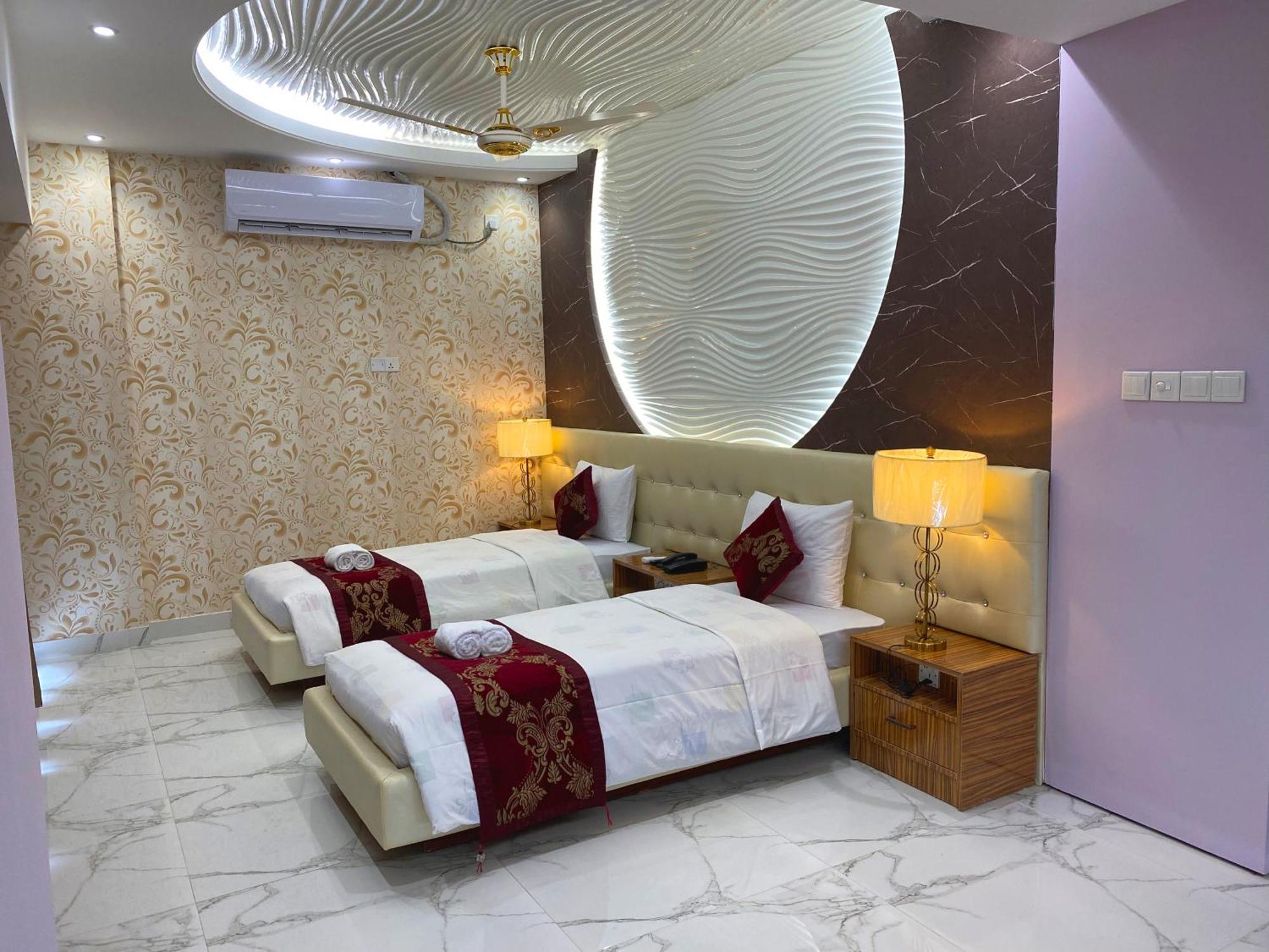 Noakhali Hotel Valentino מראה חיצוני תמונה