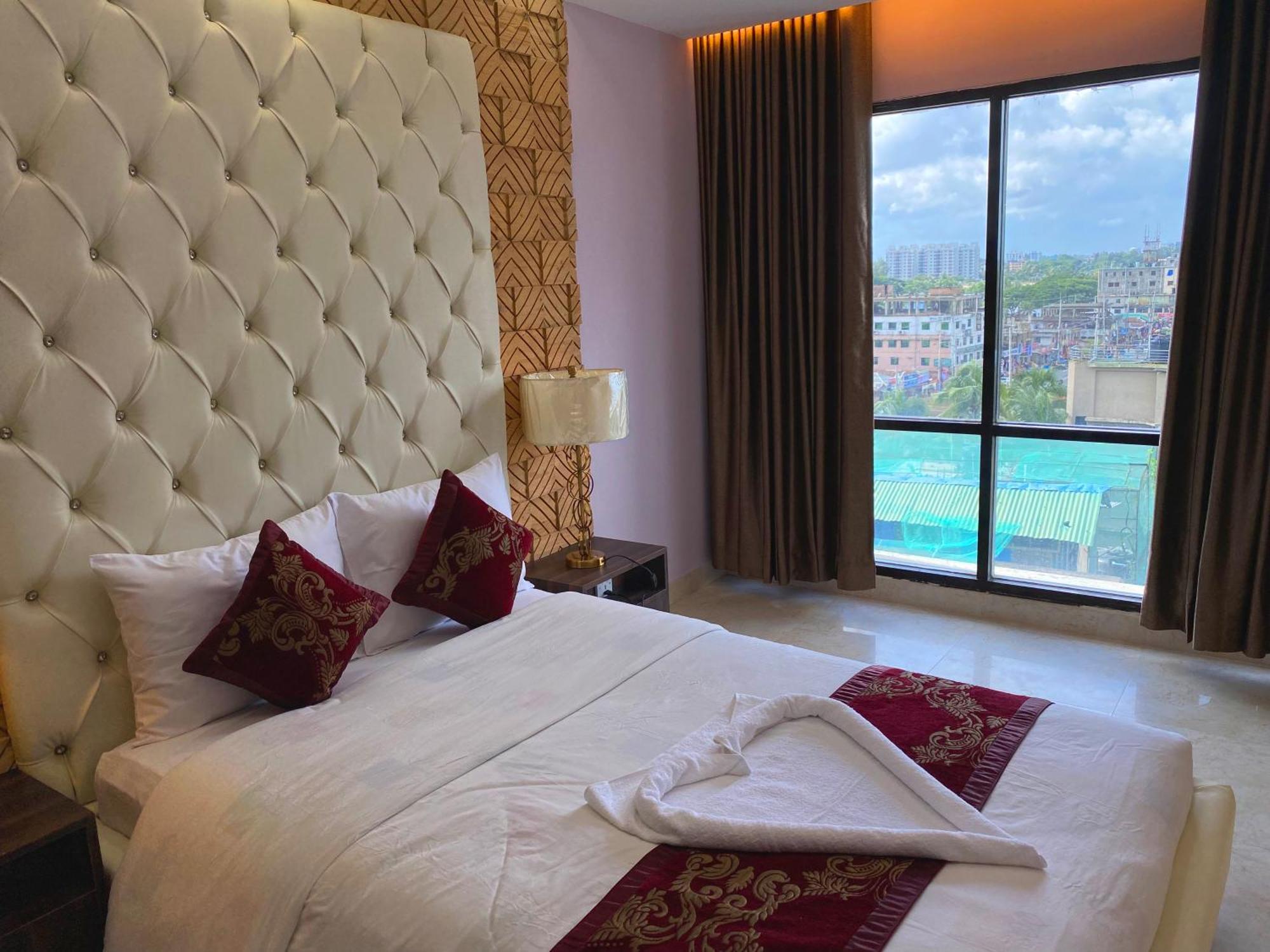 Noakhali Hotel Valentino מראה חיצוני תמונה