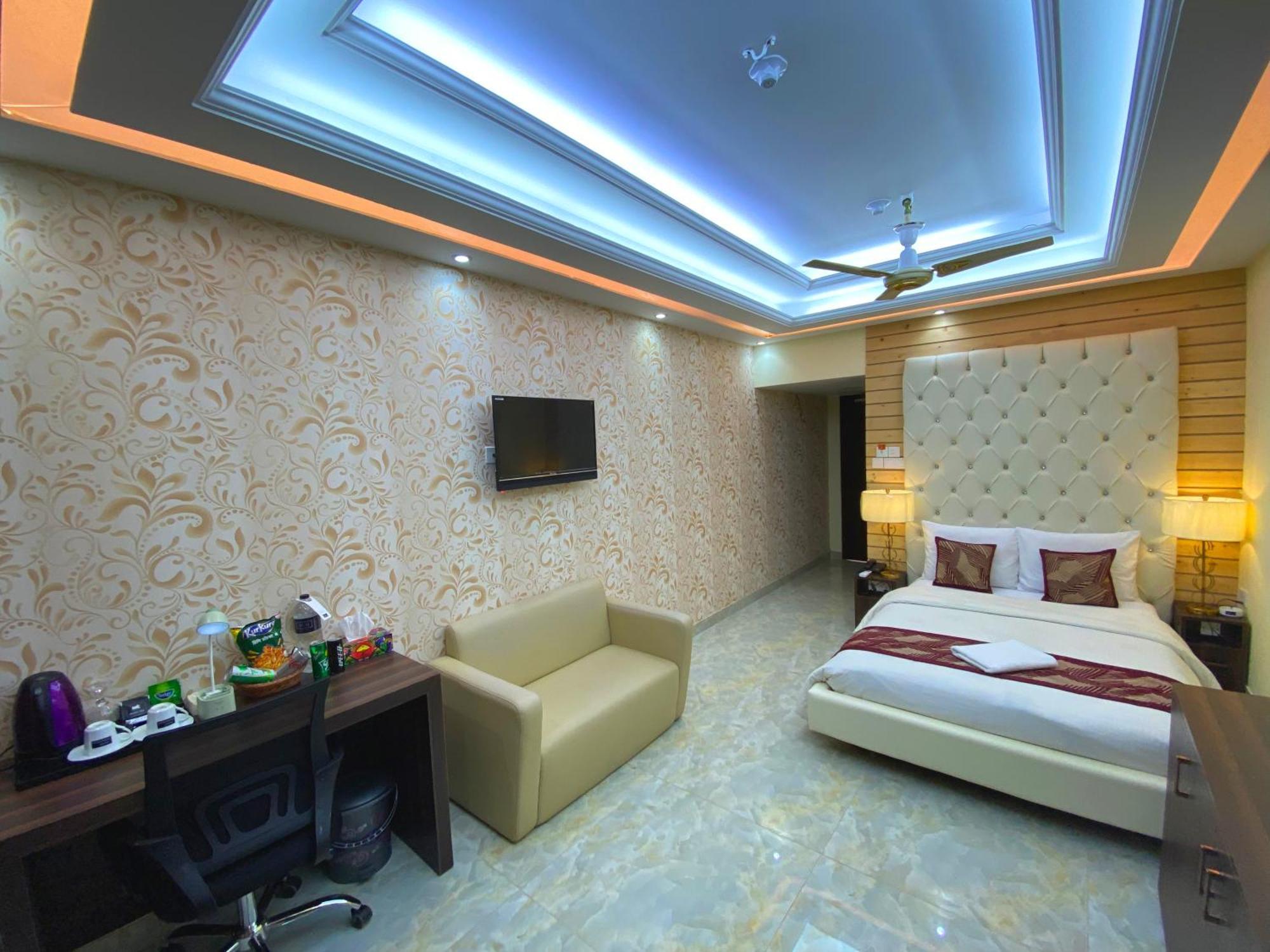 Noakhali Hotel Valentino מראה חיצוני תמונה