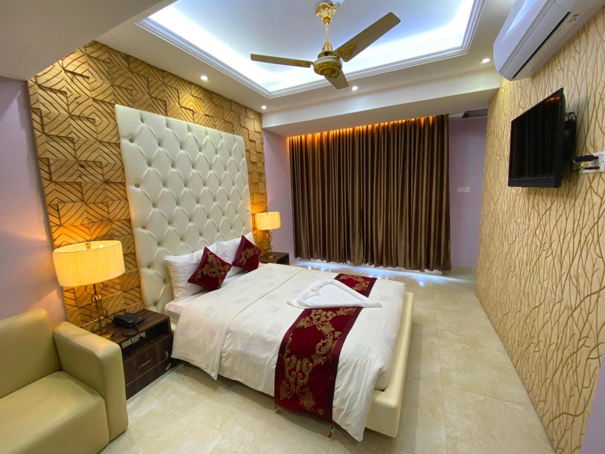 Noakhali Hotel Valentino מראה חיצוני תמונה