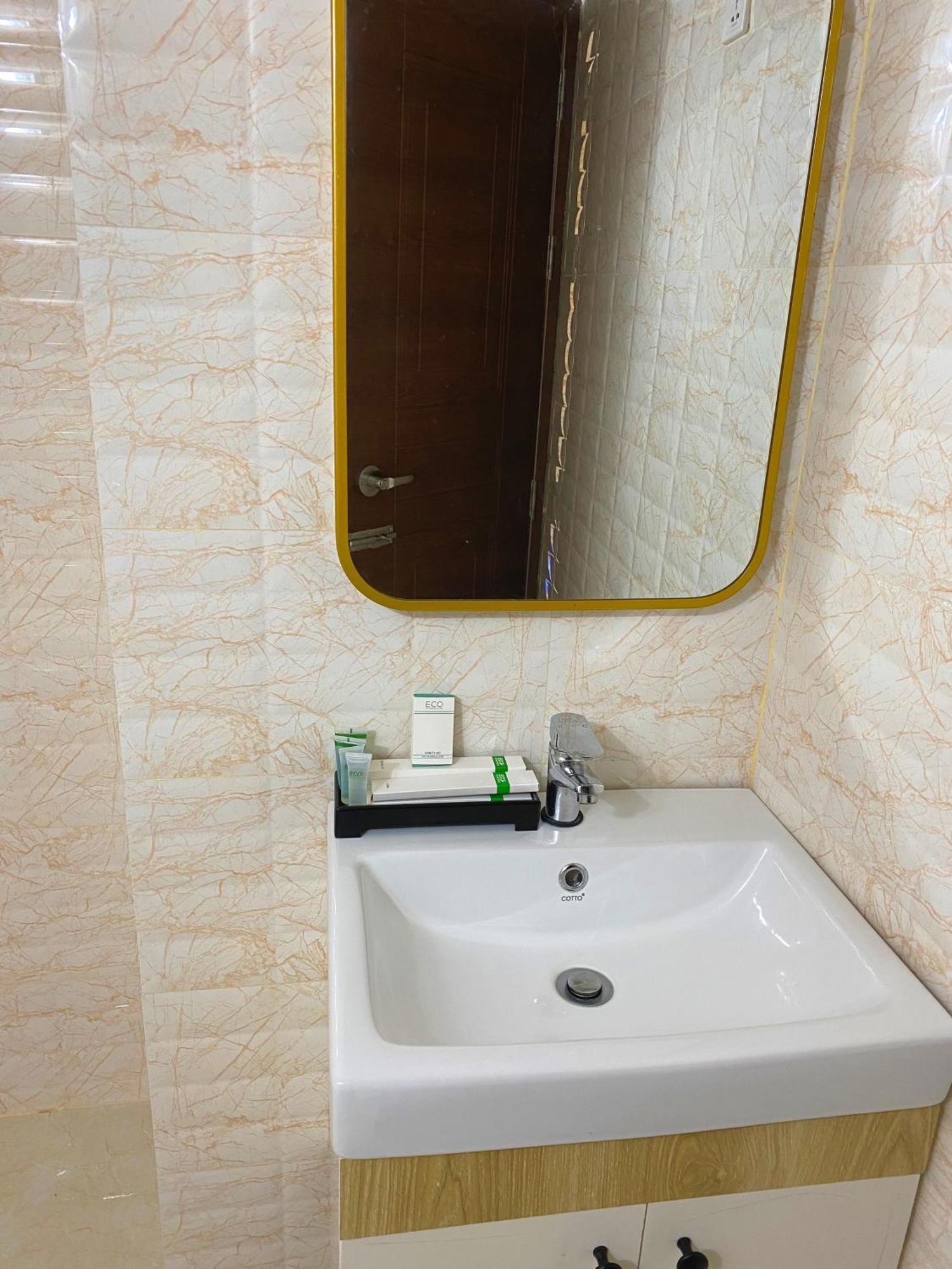 Noakhali Hotel Valentino מראה חיצוני תמונה