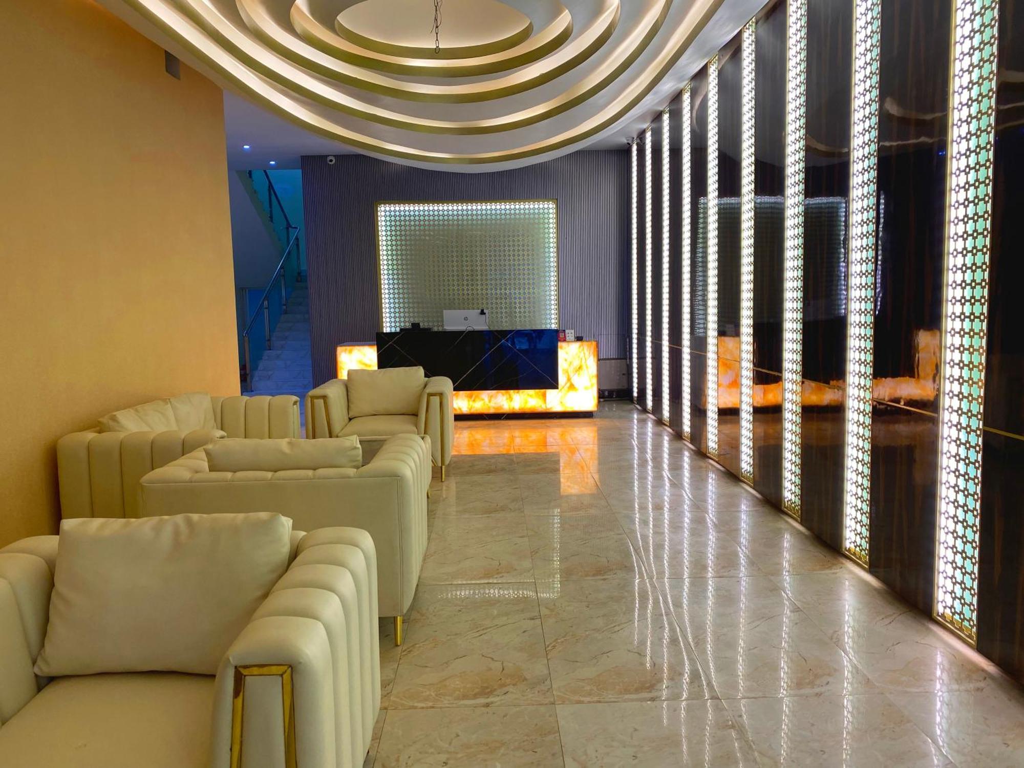 Noakhali Hotel Valentino מראה חיצוני תמונה